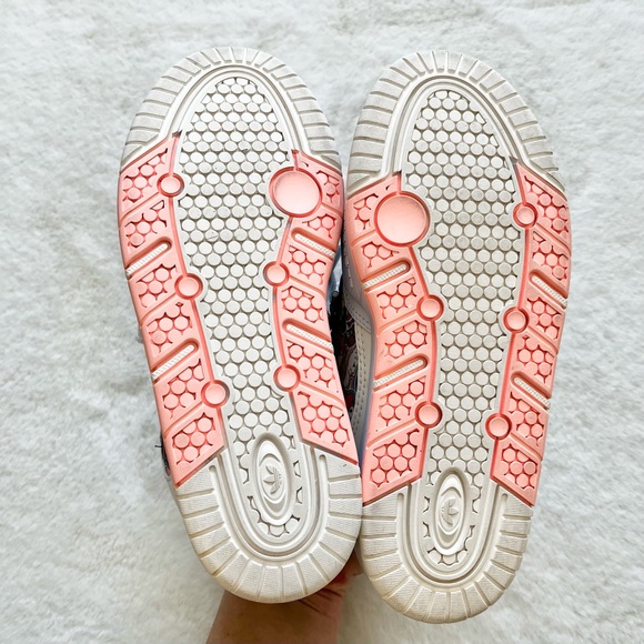 ADIDAS Originals Adi 2000 X Hello Kitty Sneakers Size 5.5 NWOB Novelty Artsy - Picture 7 of 10